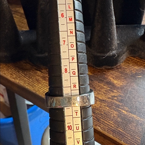 Silver with an Oval Solitaire with Baguettes and Round Rhinestones Ring size 9 - Picture 6 of 6